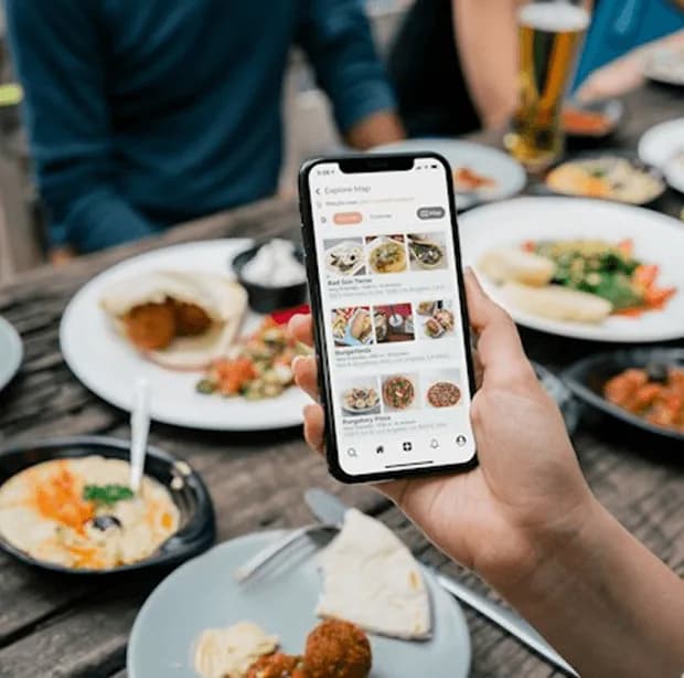 Restaurante cu comenzi online și livrare